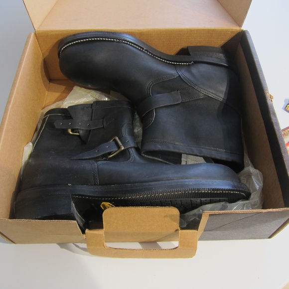 CHIPPEWA BLACK LEATHER BOOTS NIB - Picture 10 of 12